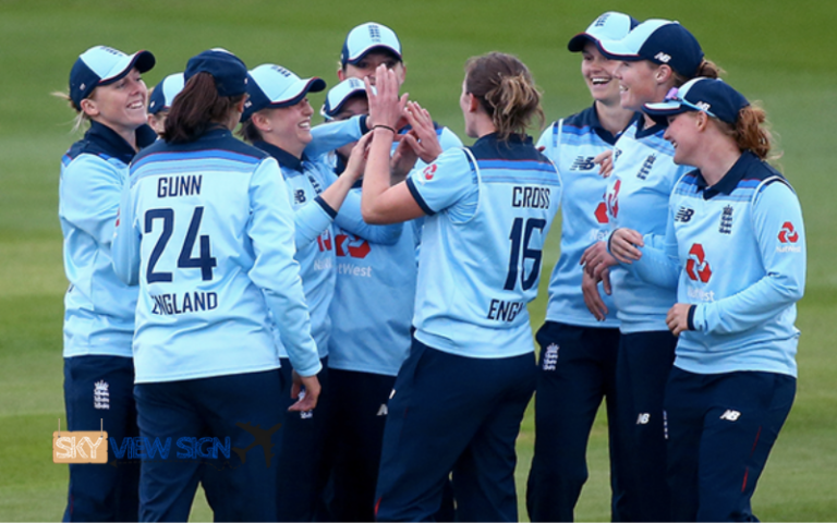 6 Most Beautiful Woman in the England Cricket Team