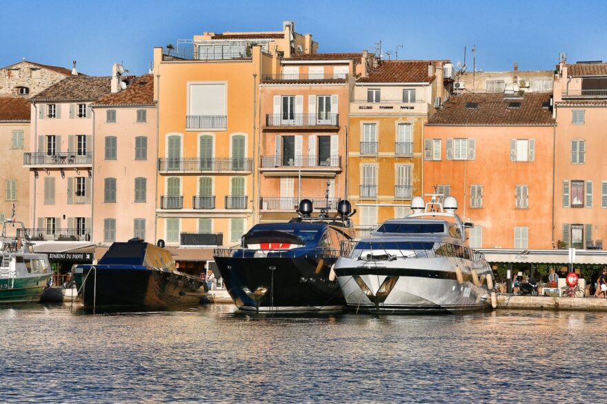 The Ultimate Guide to Boat and Villa Rentals in Saint-Tropez - Sky View ...