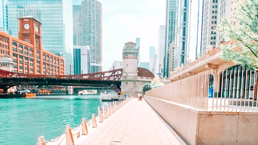 Solo Travel to Chicago – Tips For The Perfect Exploration